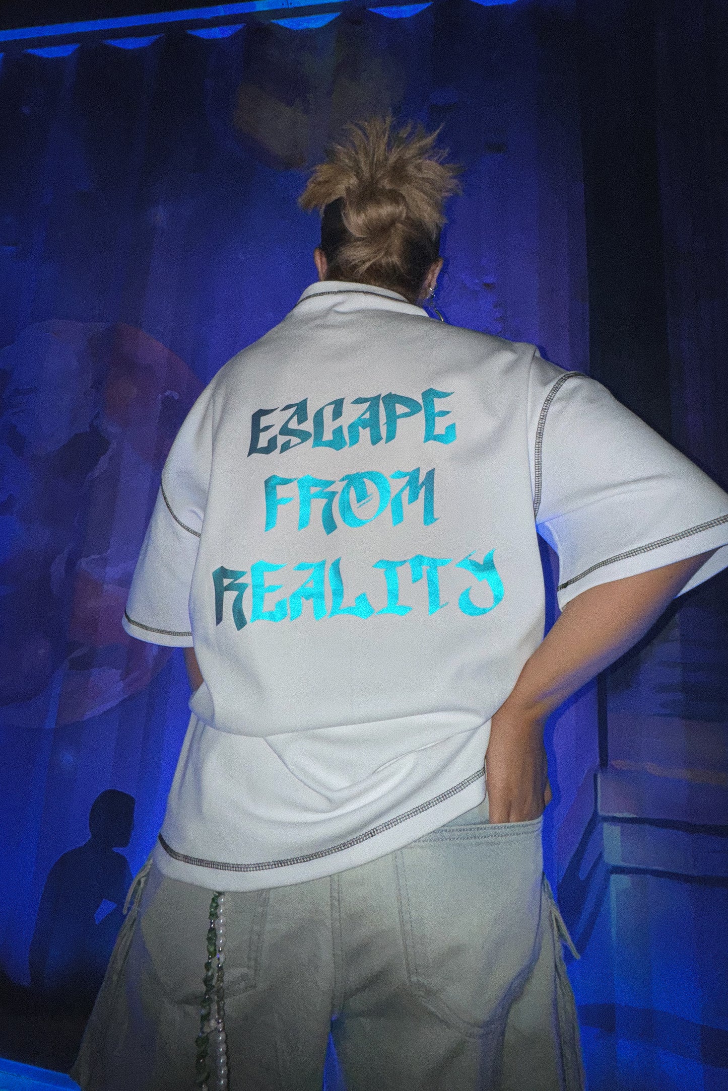 ESCAPE FROM REALITY OVR SIZE T-SHIRT ( UNISEX )