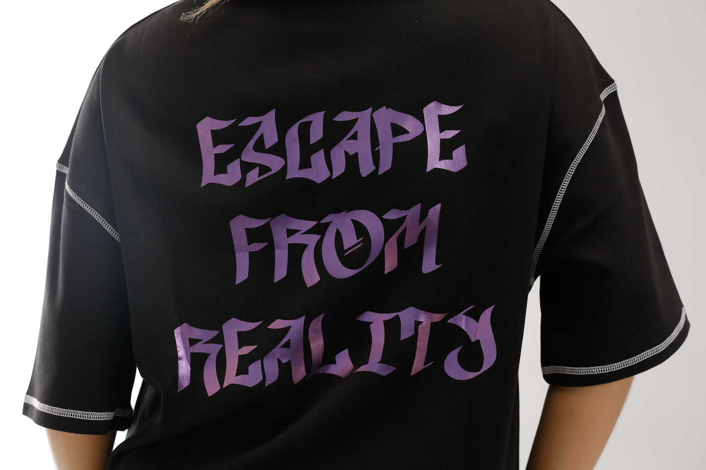 ESCAPE FROM REALITY OVR SIZE T-SHIRT ( UNISEX )