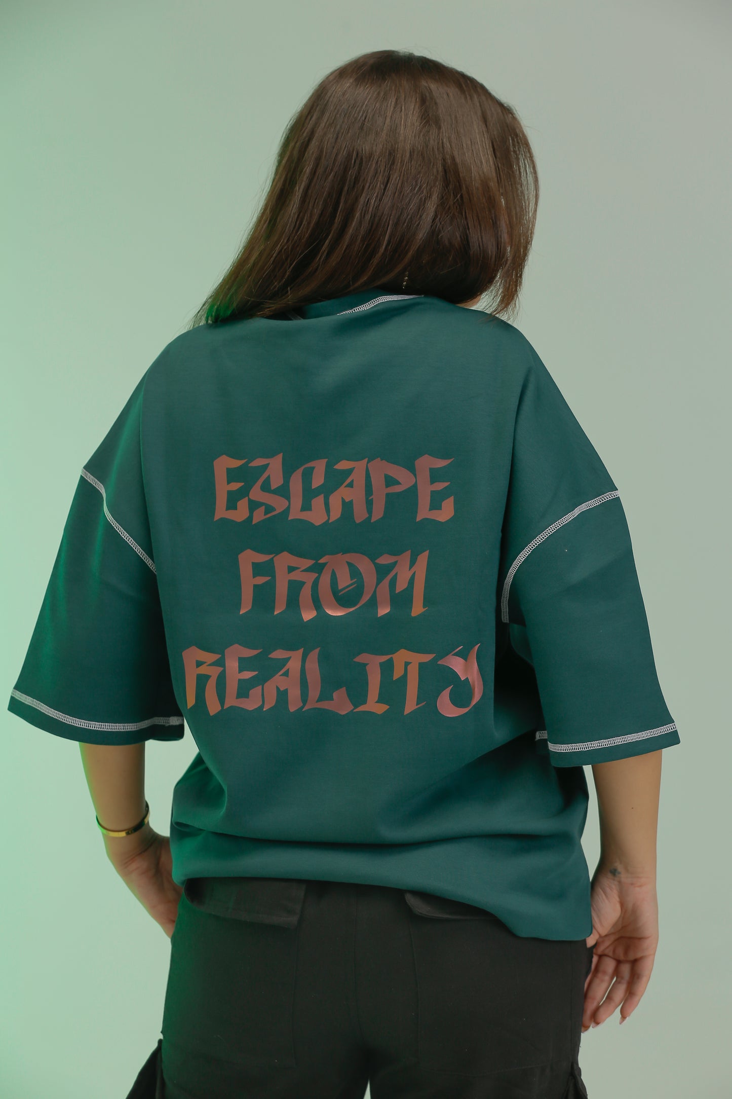 ESCAPE FROM REALITY OVR SIZE T-SHIRT ( UNISEX )